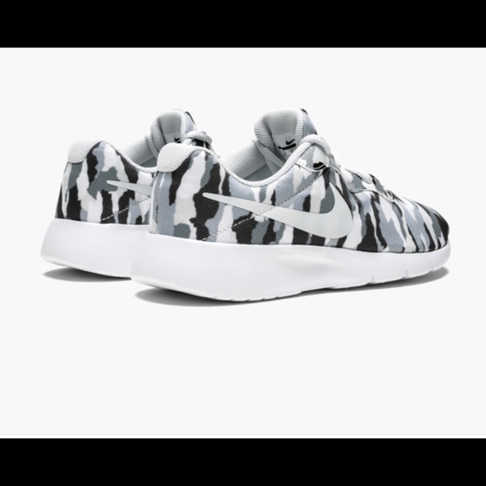 Nike Tanjun camo Sneakers - Picture 3 of 8
